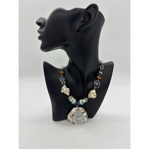 Laura Ashley white magnesite stone & beads statement necklace boho hippie Gypsy